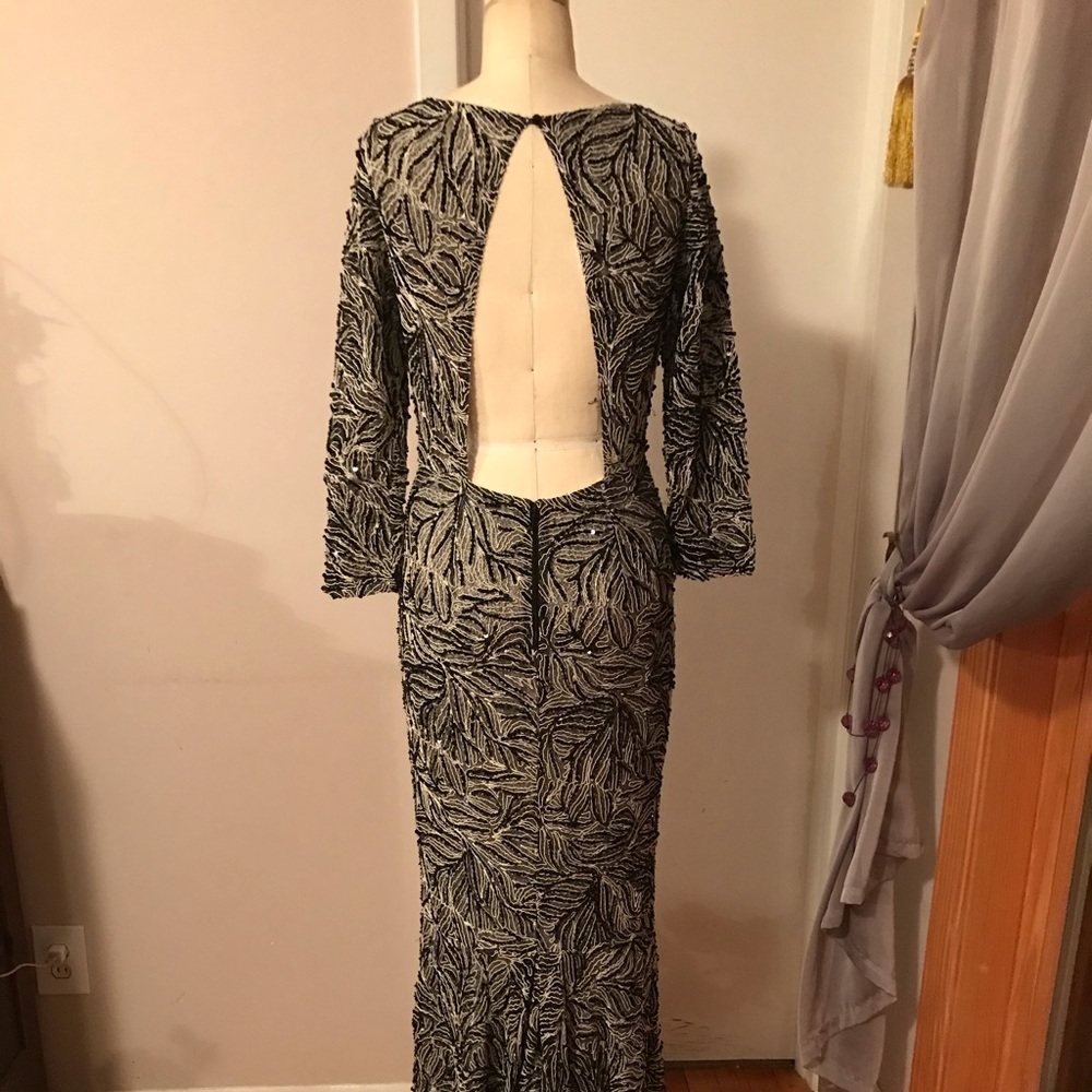 🔥Beaded lace opened back sexy gown with fish tail